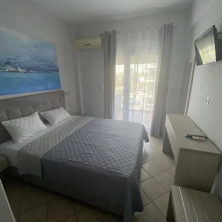 Matina Hotel *
